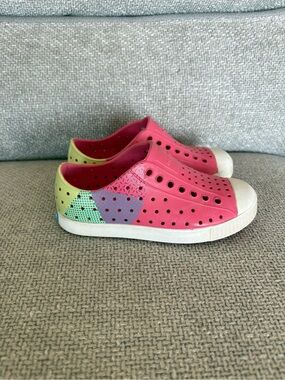 Native Sugarlite Jefferson style shoes